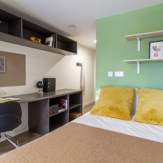 Platinum En Suite - Image 2